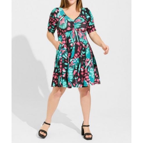 🆕 Mini Studio Knit Cinch Front Skater Dress 1 1X 14 16 NWT Torrid New! - Picture 2 of 4